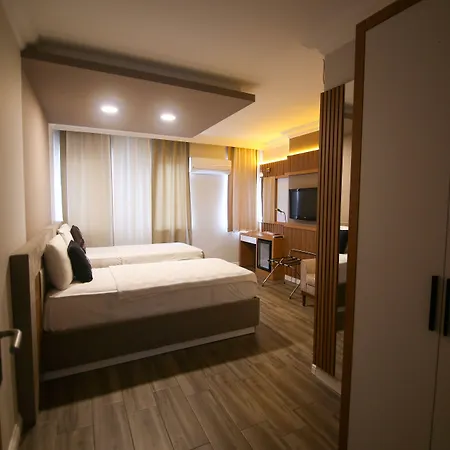 Cevik Palace 2* Antalya