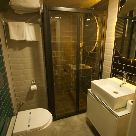 Cevik Palace Hotel 2*