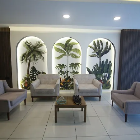 Cevik Palace 2*