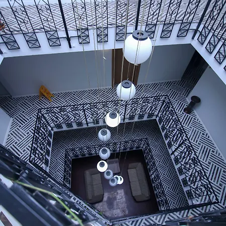 Cevik Palace 호텔
